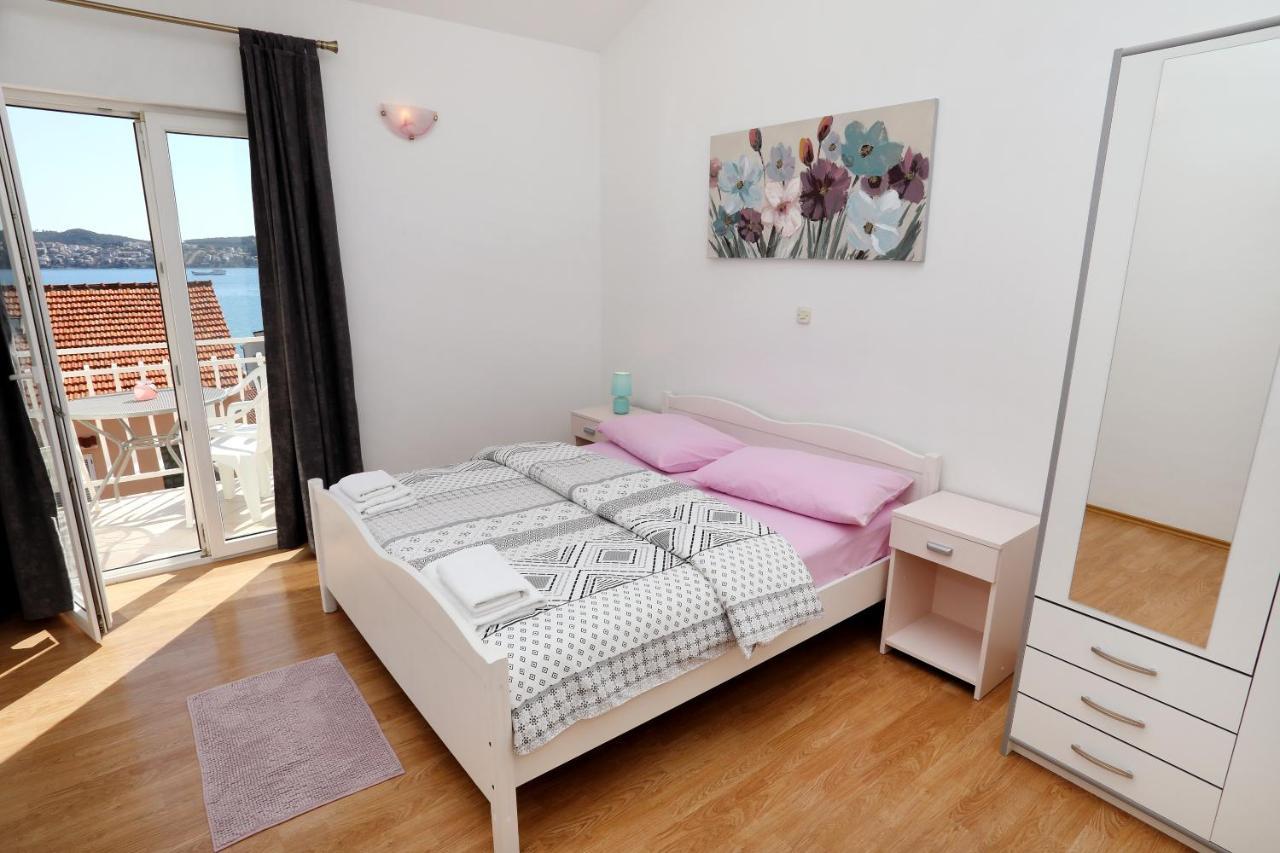 Apartments M&I Трогир Экстерьер фото